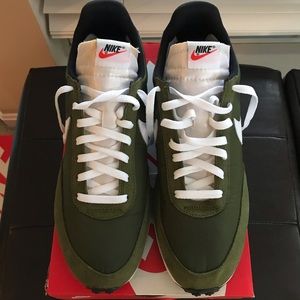 Men’s Nike Air Tail Wing 79